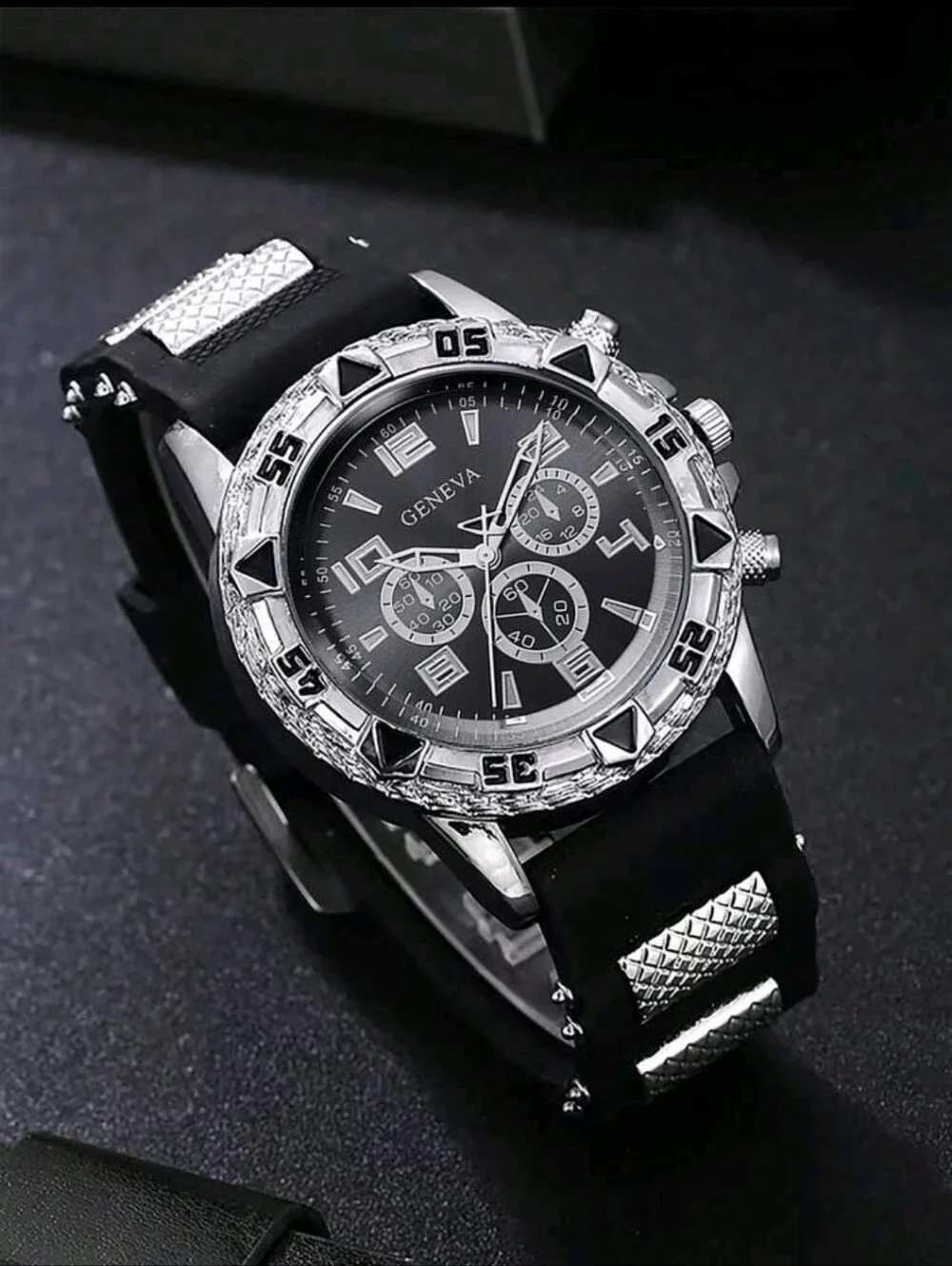 BRAND NEW ** Black Men’s Wallet, Watch, Keychain & Pen Gift Set